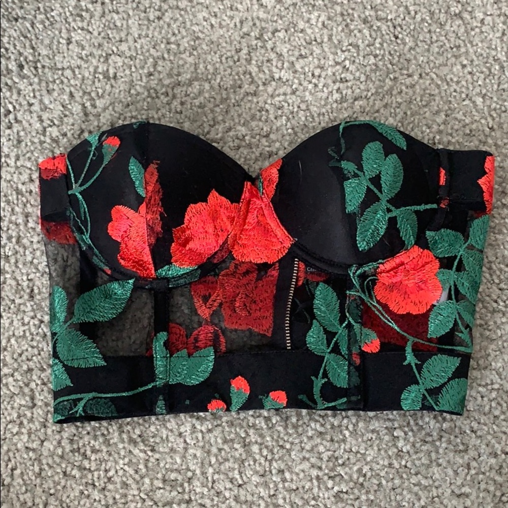 Mesh strapless top
